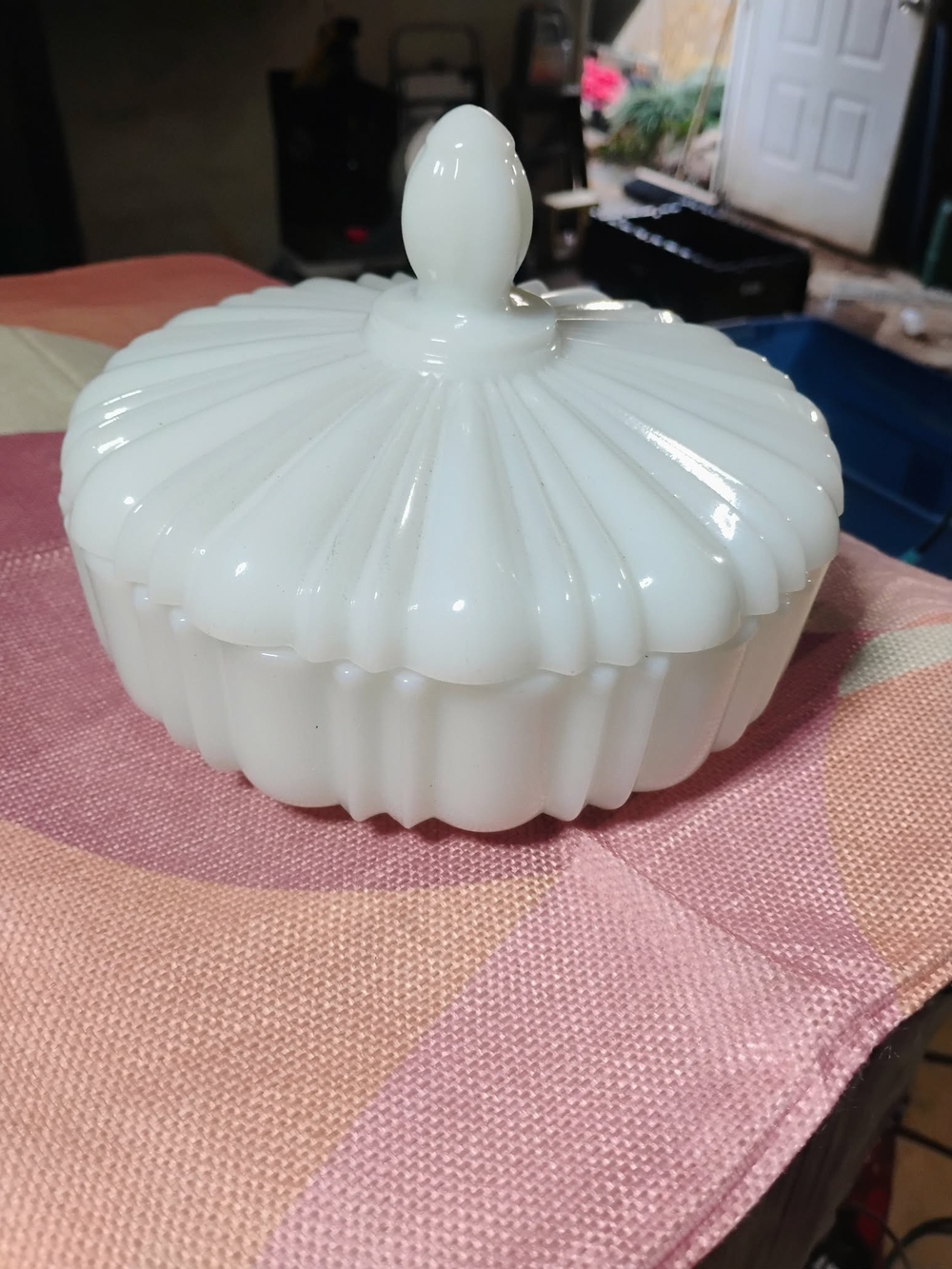 Anchor Hocking "Old Cafe"Pattern Candy Dish